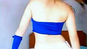 بونيووو - 14 26 بنت صغيرة شرموطة تتدلع بديلدو