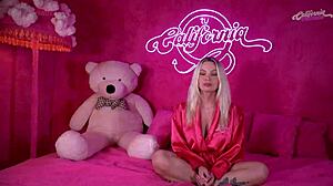 Gi Genesini teases her big ass while masturbating solo