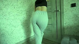 Free petite teen desperation pee in homemade fetish.