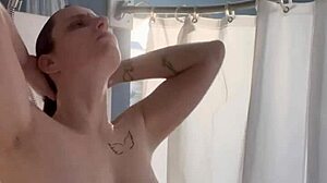 ivy19921 takes a relaxing shower in retro style