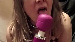 2025 02 02 esclave f autoseance harnais de cuir et godes vibros in homemade bondage humiliation