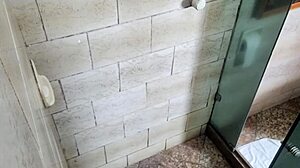 Joao o safado no banho com a negona gostosa da nicoly carioca?