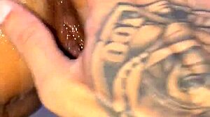 i found the nymph alone in the motel and pushed my crooked cock into her - pov