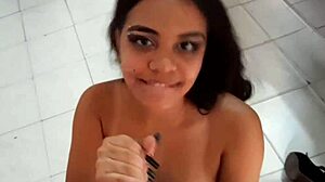 Hermanastra Pervertida Se Hace Pasar Por Puta Para Darle Ganas A Su Hermanastro Y Que Le Folle El Coño Hasta Correrse En Ella - Porno En Español