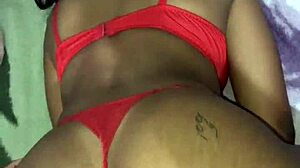 Novinha gostosa opened her legs for the hung guy and almost couldn't take the cock