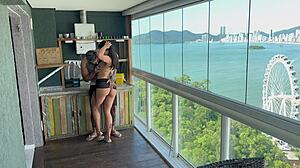 Milionário me chamou pra conhecer seu duplex e claro que fodi gostoso com aquele gostoso