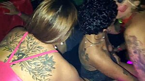 minha irmã me levou para o swing pela primeira vez, fomos com um casal e o namorado dela juntos em uma festa deliciosa