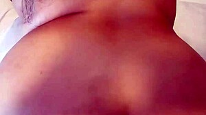 Entregando mi coño a mi cuñado cuando mi marido no está 😏