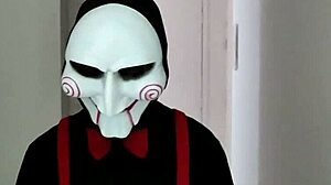 Jig saw fudendo a loira milf epis�dio piloto da s�rie prazeres mortais