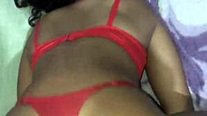 Novinha gostosa opened her legs for the hung guy and almost couldn't take the cock