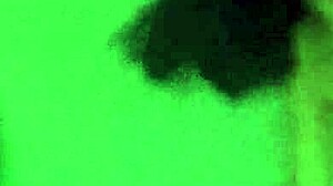 Δίνω μάθημα στην γλυκιά μου υποτακτική γειτόνισσα με spanking...