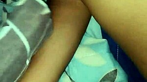 makka asked me to penetrate her hairy pussy at home, feeling horny