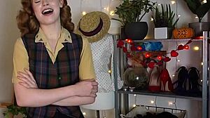 Glamorous redhead achieves intense orgasm using black vibrator