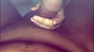 mi media prima me lo chupa y me le vengo encima 😜🍆