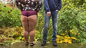 does peeing together make our couple stronger?