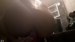 Abriendo Mi Culo Con Un Dildo De Caballo