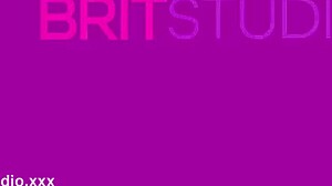 hot nurse masturbates with wand in hospital 😍