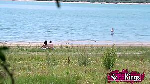 amanda luxor hunting dicks in public who can resist