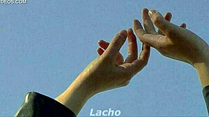 Roberto Carlos Delivers Heartfelt Cama Y Mesa Lyrics In Spanish