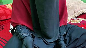 Muslim Bhabhi Sex With Hindu Husband