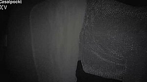 Glory hole - dei para um gostoso minha buceta - pedir pra entrar e me comer na cabine