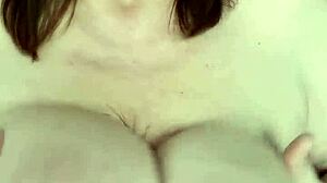 Groovy granny mariaold contrasts huge tits in red stockings