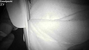 Glory hole - dei para um gostoso minha buceta - pedir pra entrar e me comer na cabine