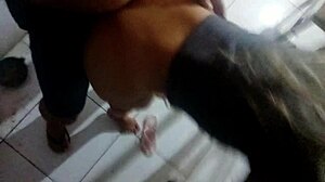 consegui comer a loira gostosa bunduda do trabalho mas ningu�m pode saber cabelo grande cintura fina adora ser vaqueira muita vontade de foder a buceta amador real brasileira bunda grande