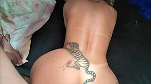 duvido você não gozar fodendo a madrasta e enteada sem camisinha