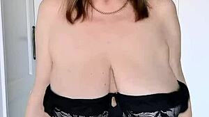 I Will Seduce You in Black Stockings and Lingerie to Enjoy My Hairy Granny's Pussy