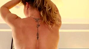 hot nicole aniston treats a dude like a pornstar