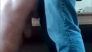 सबमिसिव स्लेव बेल्ट डिसिप्लिन झेलती