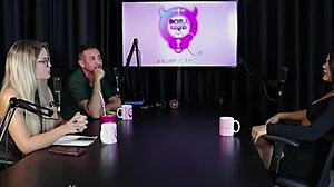 frequenta casa de swing quer ter experi�ncia com uma trans as brigas na mans�o do urso - val mineirinha sheer red