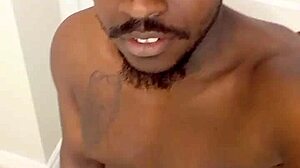 masturbating with mirror selfie for orgasmic ending