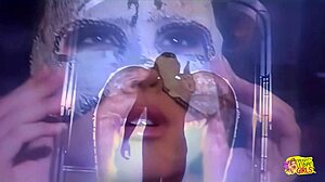 Erotic Blondes Enjoy Lesbian Threesome!