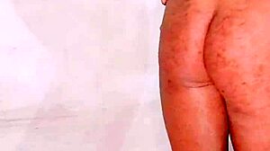 Does Pakistani Shemale Strip Naked?