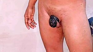 Does Pakistani Shemale Strip Naked?