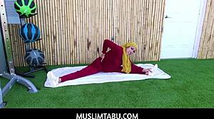 Arab teen wife kira perez cheats with blowjob and fucking her personal trainer while wearing hijab