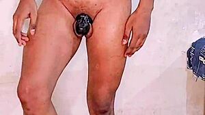 Does Pakistani Shemale Strip Naked?