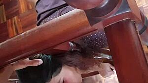 my young 18+ housewife stepmom stuck and was fucked