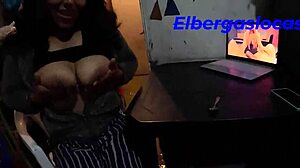 Me encanta chuparle la leche a mi novio dejarlo seco y me encanta saborear como es que me llena todita la cara y cuerpo con su semen