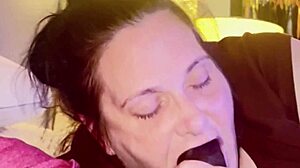 Hot thick midget suck and slurping on a bbc