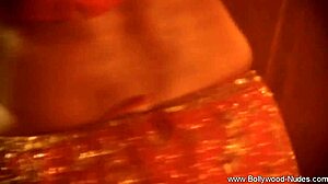 trying to arouse my man with my solo play