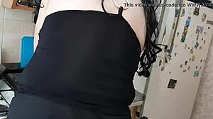 While stepmom cooks, girlfriend licks my pussy