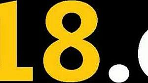 2-weird toy in her spread vagina pussy-2015-03-28-14-12-003 😏