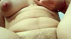 Do you want to fuck this fat pussy with all guys?