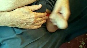 bobbyblaine edges to slinging cum in solo voyeur flash