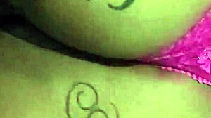 peguei ela deitada e comi ela gostoso