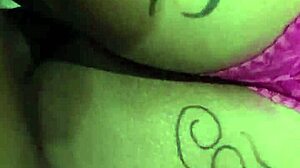 peguei ela deitada e comi ela gostoso