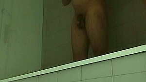 Delicious Guy Shaving His Big Cock